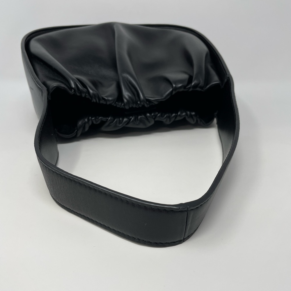 EUC Loeffler Randall Aris Gathered Ruched Petite Shoulder Bag Black Leather - Picture 10 of 15